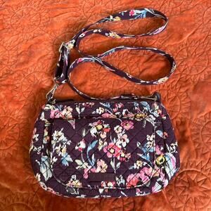 Vera Bradley carson bag